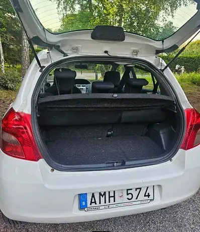 Toyota Yaris 2008 photo 3