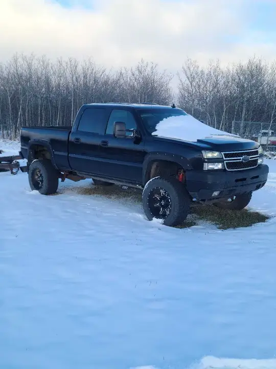 Chevrolet Silverado 2500 2006 photo 2