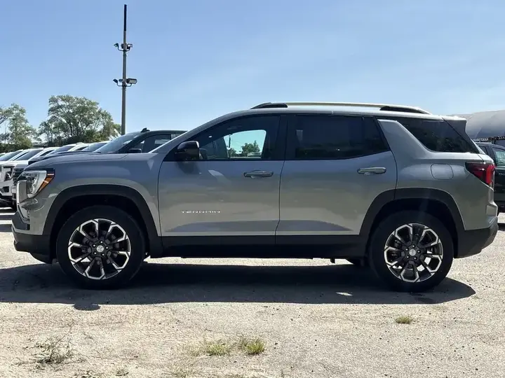 GMC Terrain 2027 photo 5