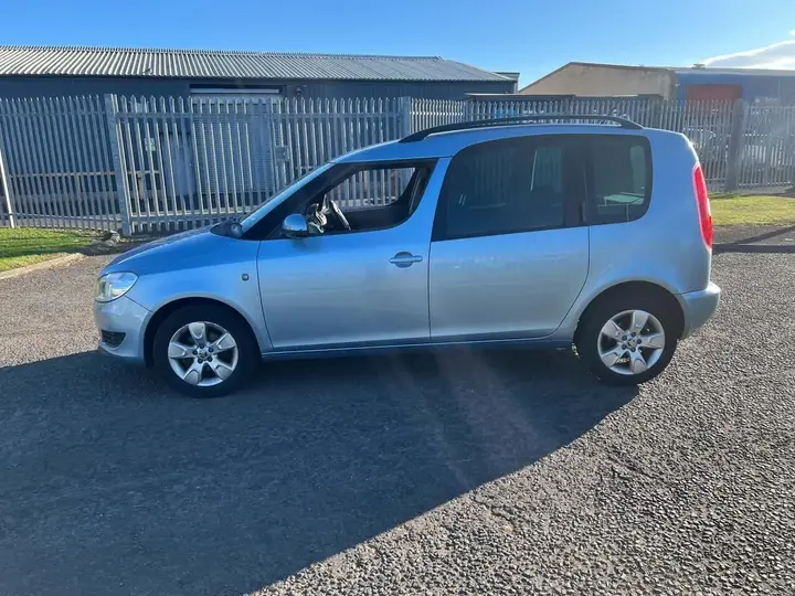Skoda Roomster 2014 photo 3