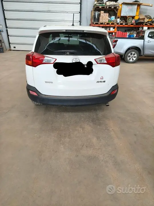 Toyota Rav4 2014 photo 2
