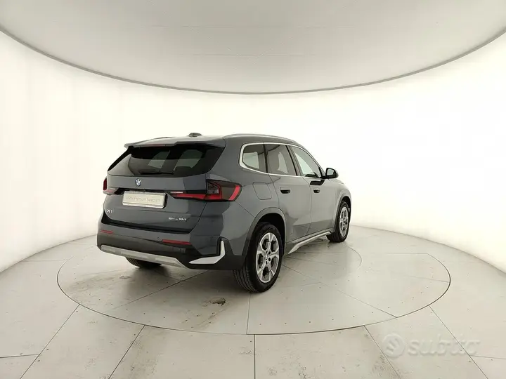 BMW X1 2023 photo 3