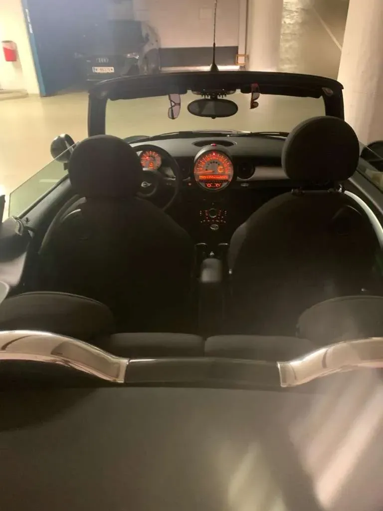 Mini Cabrio 2013 photo 2