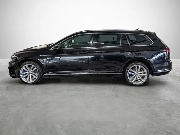 Volkswagen Passat 2020 photo 2