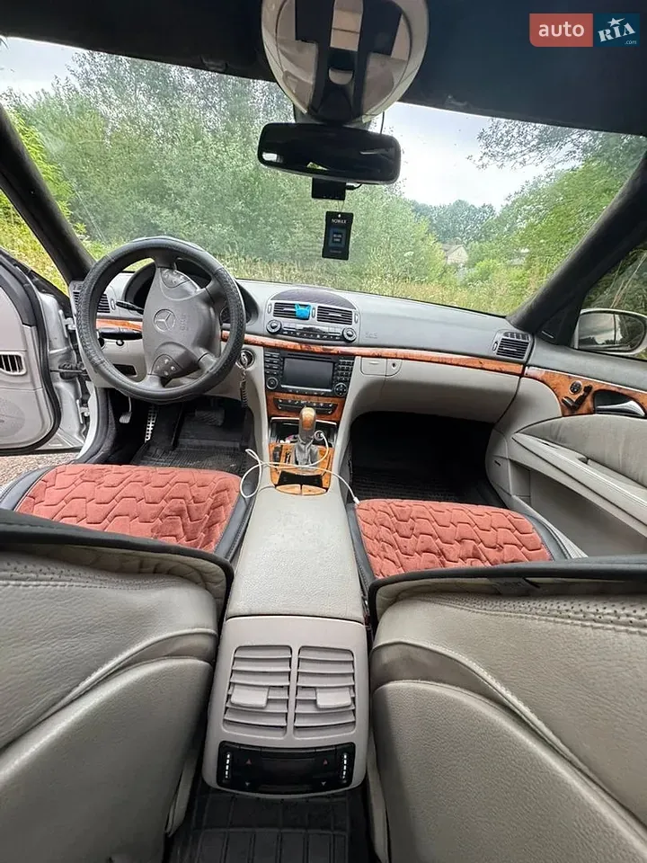 Mercedes-Benz E-Class 2002 photo 4