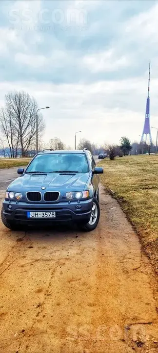 BMW X5 2003 photo 2