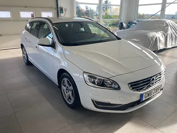Volvo V60 2016 photo 2