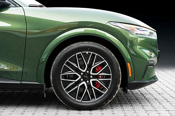 Ford Mustang Mach-E 2026 photo 5