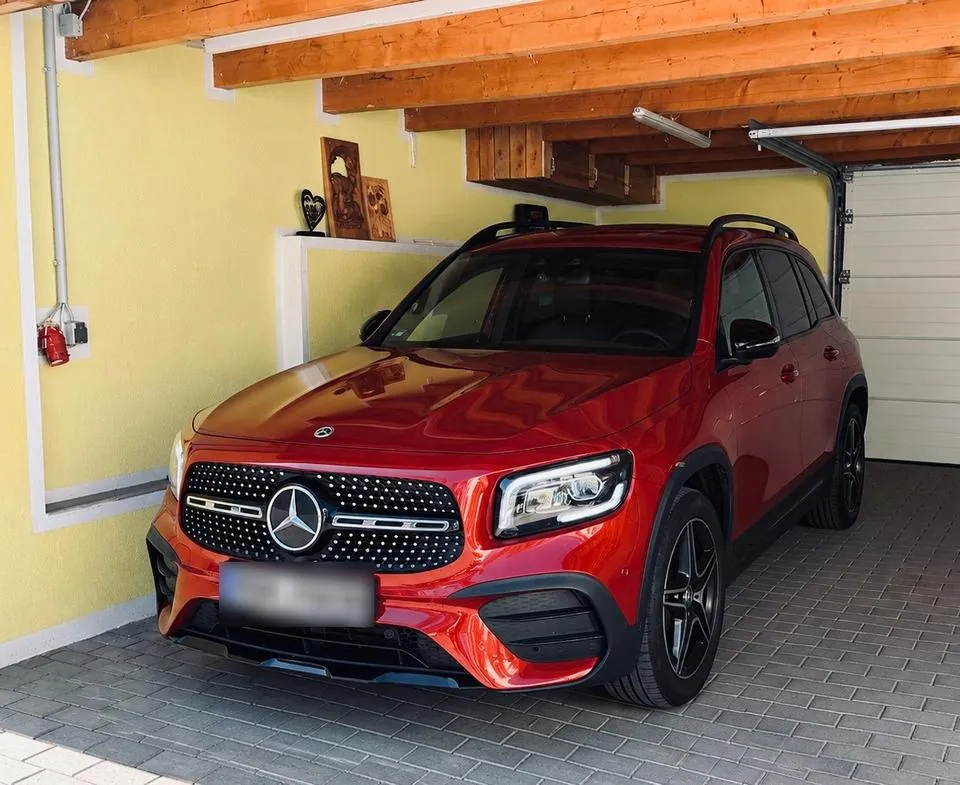 Mercedes-Benz Glb