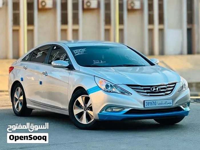 Hyundai Sonata 2012 photo 2