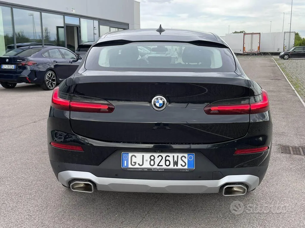 BMW X4 2022 photo 4