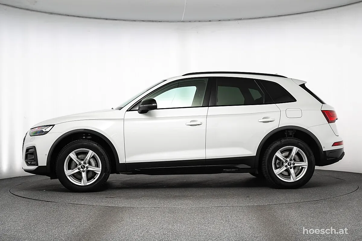 Audi Q5 2023 photo 3