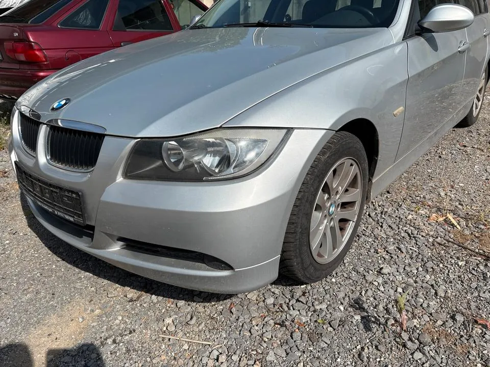 BMW E91 320I
