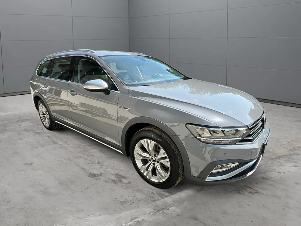 Volkswagen Passat 2023 photo 3