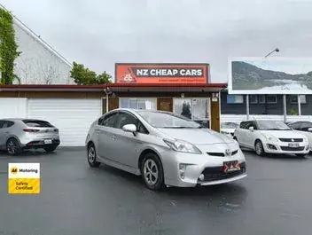 Toyota Prius 2012 photo 2