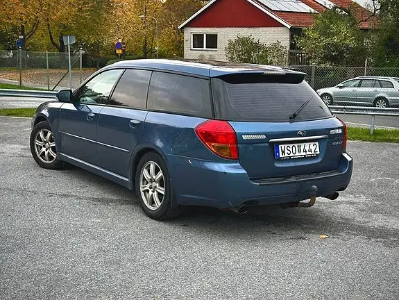 Subaru Legacy 2005 photo 3