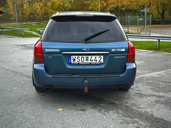 Subaru Legacy 2005 photo 4