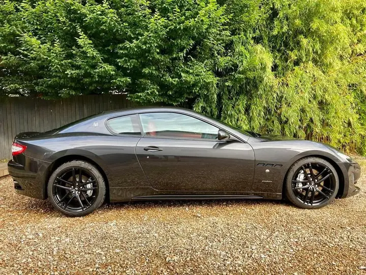 Maserati Granturismo 2015 photo 4