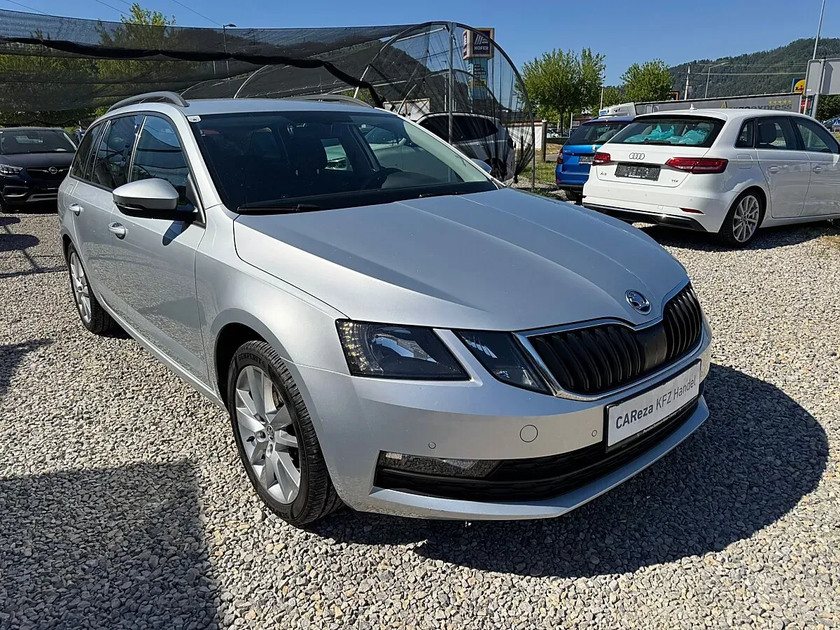 Skoda Octavia 2019 photo 2