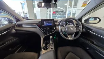 Toyota Camry 2023 photo 3
