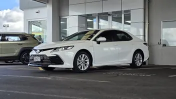 Toyota Camry 2023 photo 5