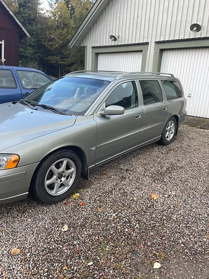 Volvo V70 2006 photo 2
