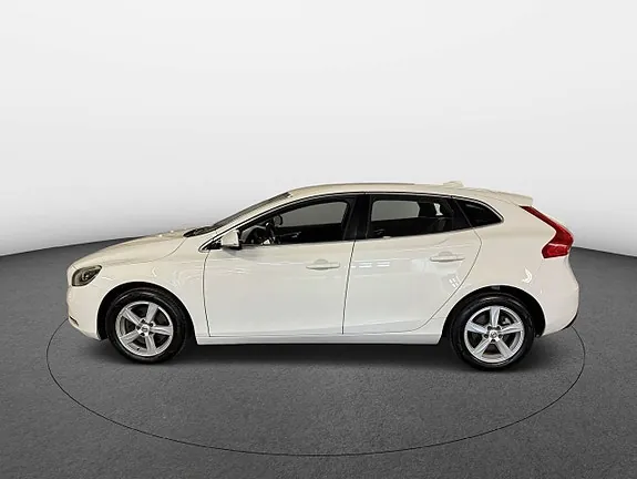Volvo V40 2013 photo 2
