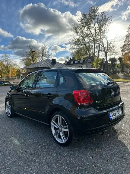 Volkswagen Polo 2010 photo 4