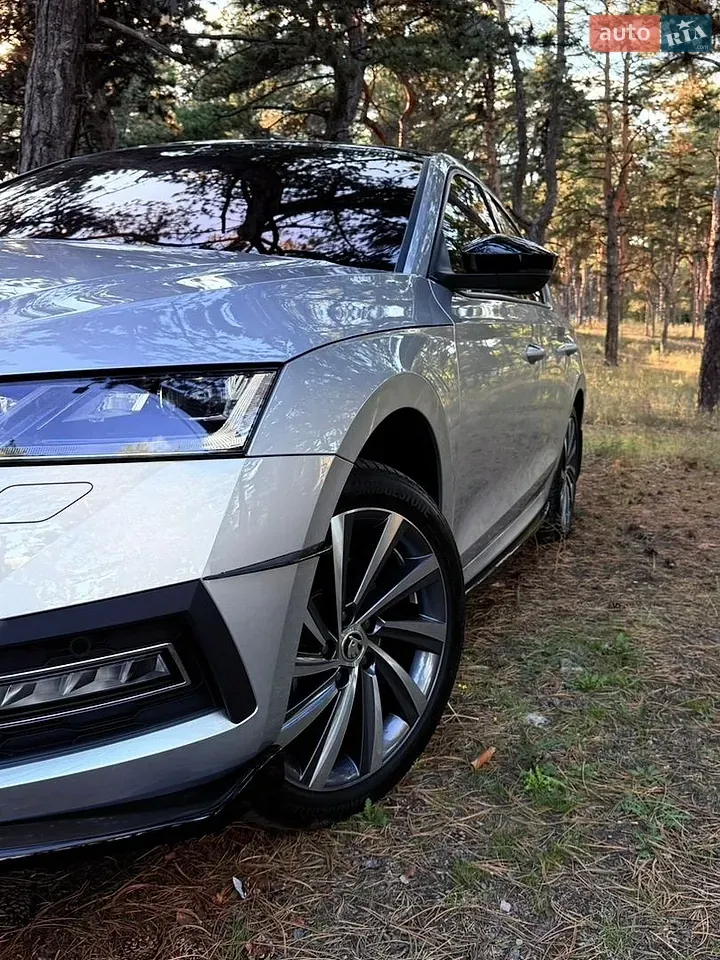 Skoda Octavia 2024 photo 2