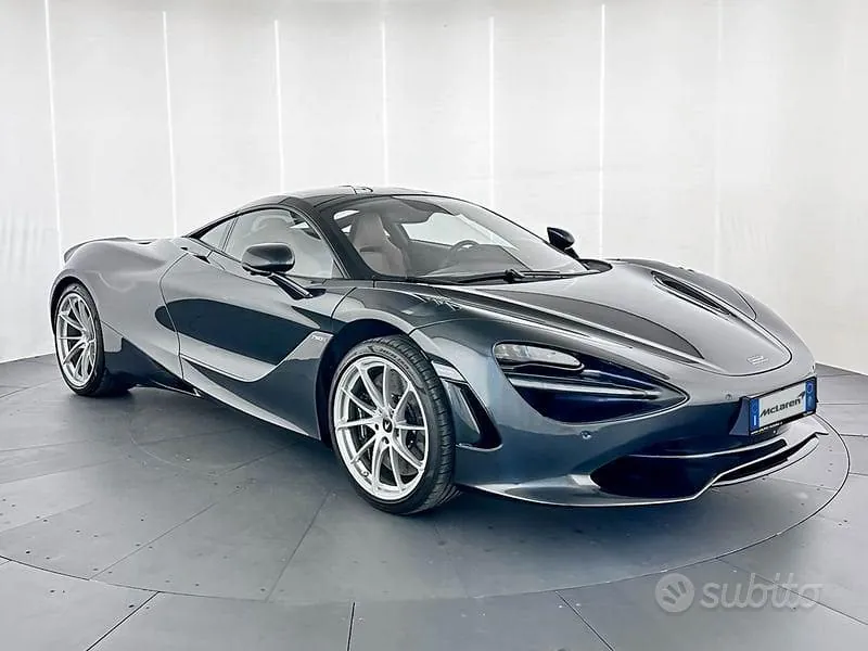 Mclaren 750S Coupe