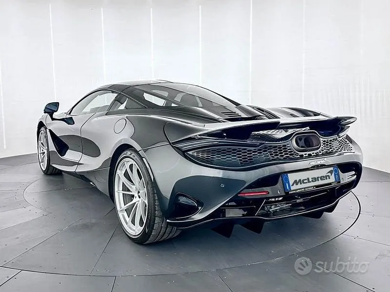 Mclaren 750S Coupe 2025 photo 4