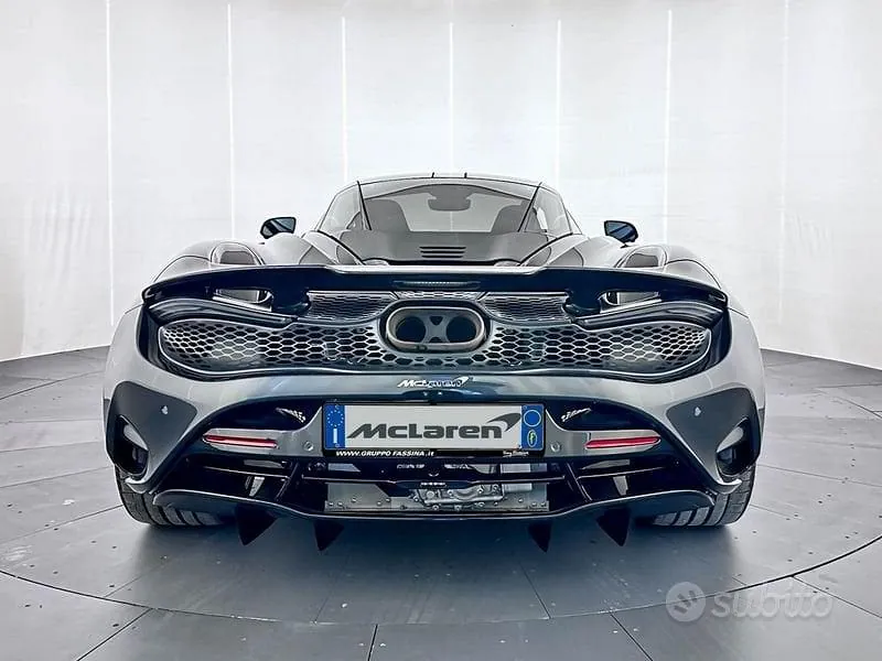 Mclaren 750S Coupe 2025 photo 5