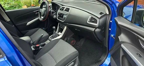 Suzuki Sx4 S-Cross 2015 photo 2