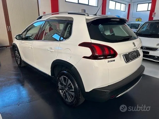 Peugeot 2008 2018 photo 5