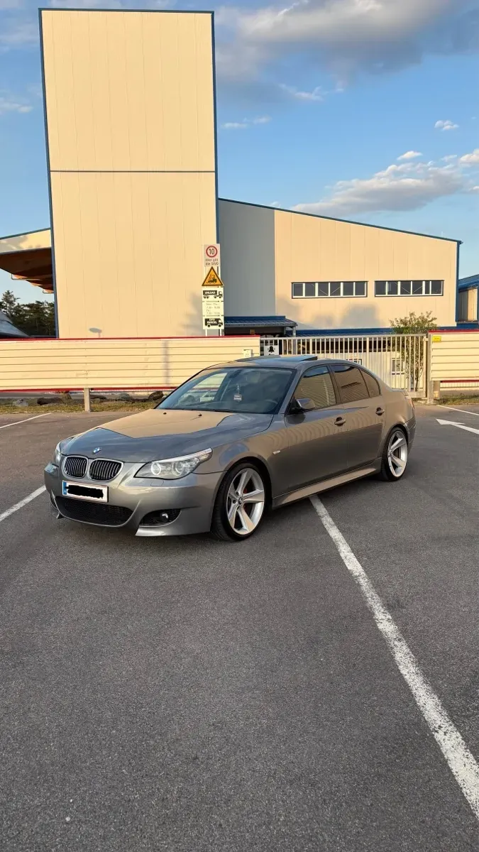 BMW 5 Series 2008 photo 3