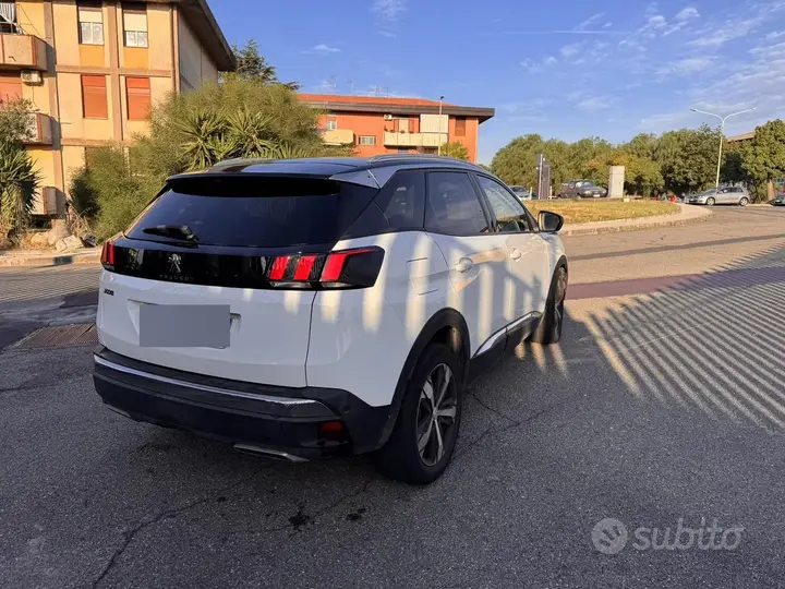 Peugeot 3008 2020 photo 3