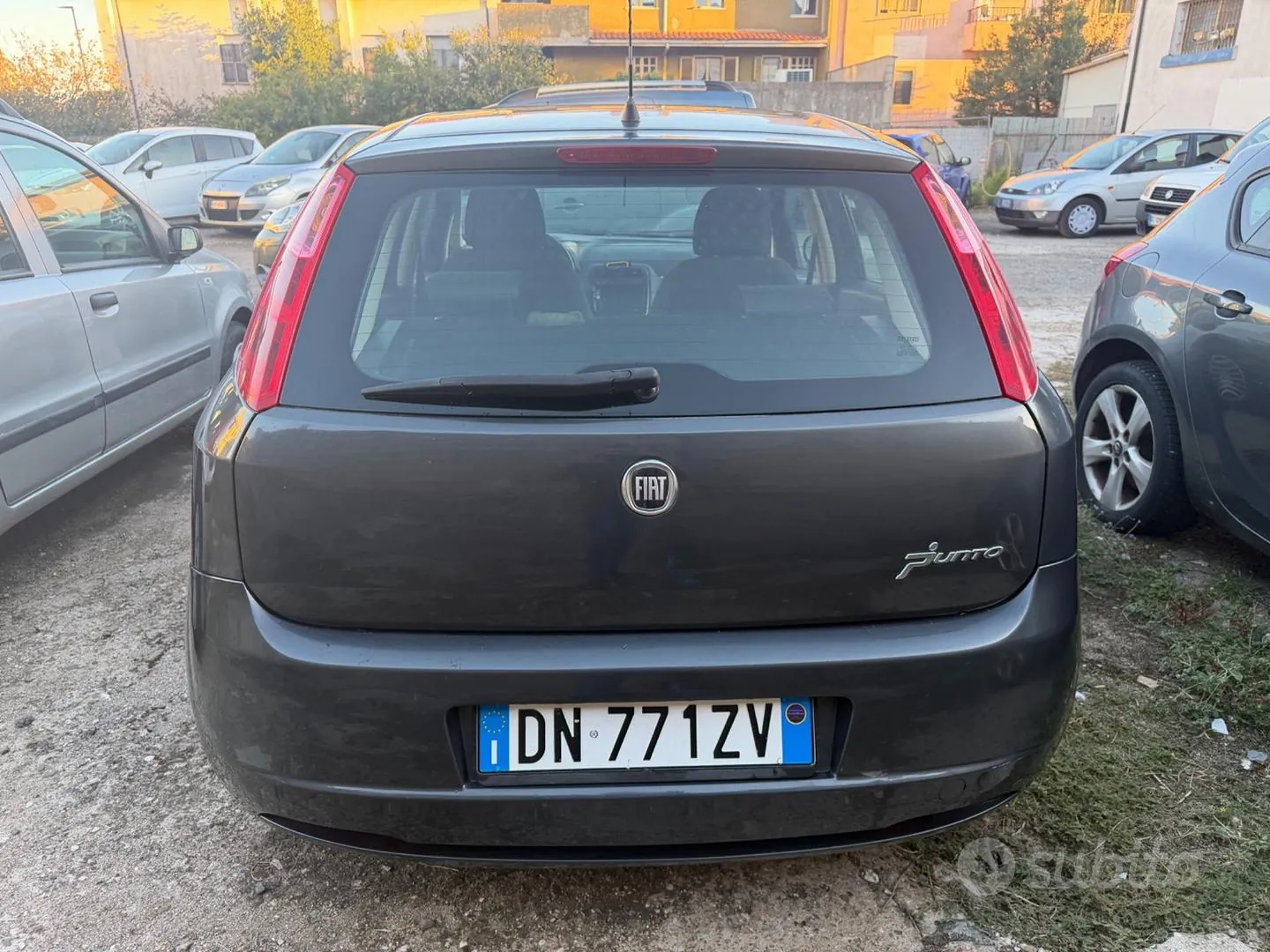 Fiat Grande Punto 2008 photo 4