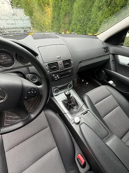 Mercedes-Benz C200 D 2010 photo 5
