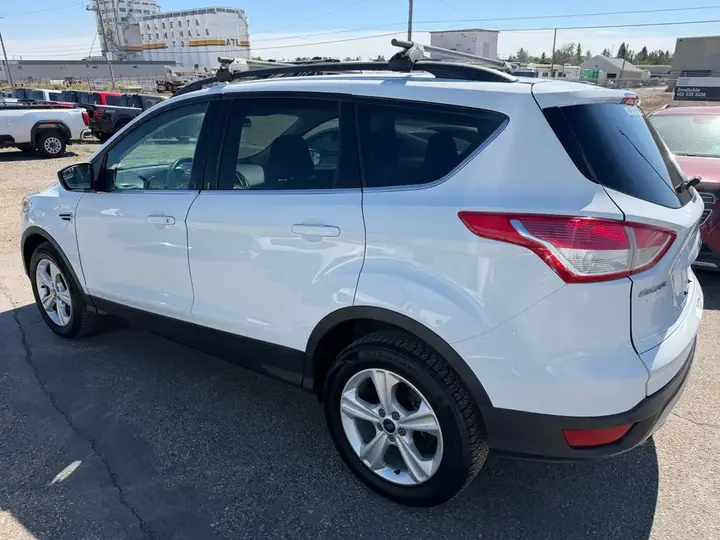 Ford Escape 2016 photo 4