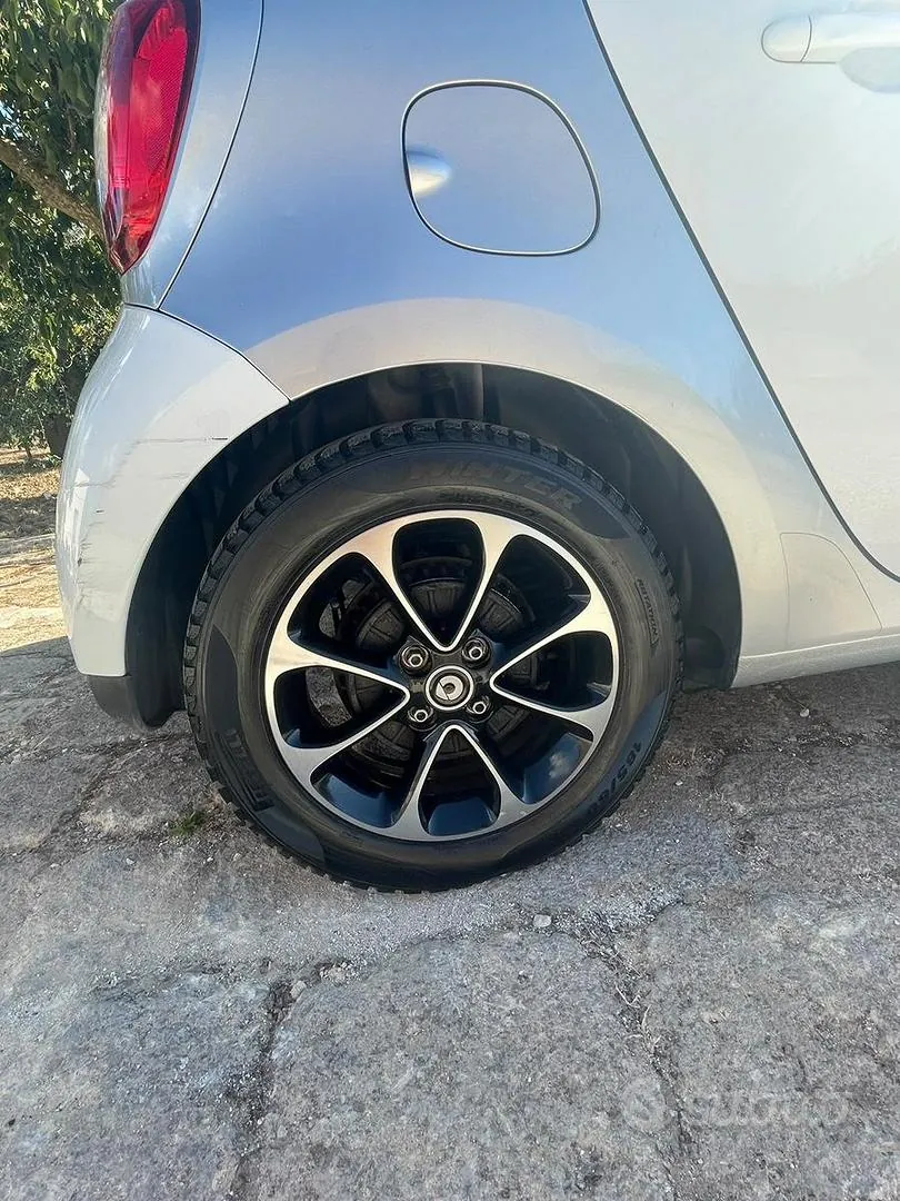 Smart Forfour 2014 photo 3