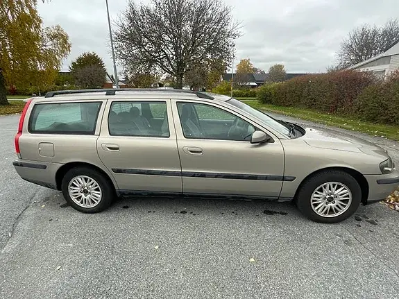 Volvo V70 2004 photo 5