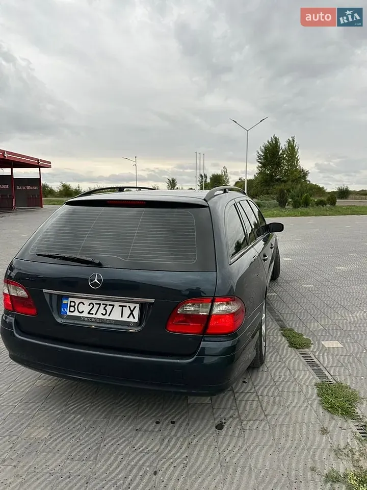 Mercedes-Benz E-Class 2003 photo 5