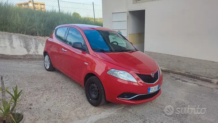 Lancia Ypsilon 2017 photo 3