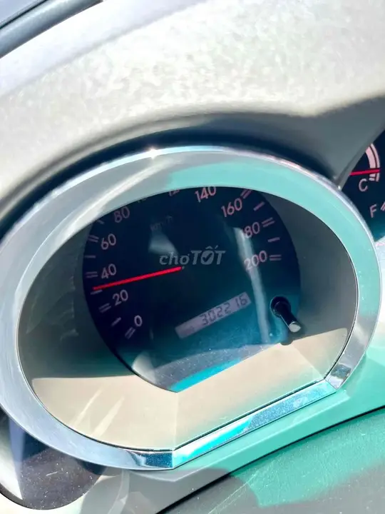 Toyota Fortuner 2010 photo 3