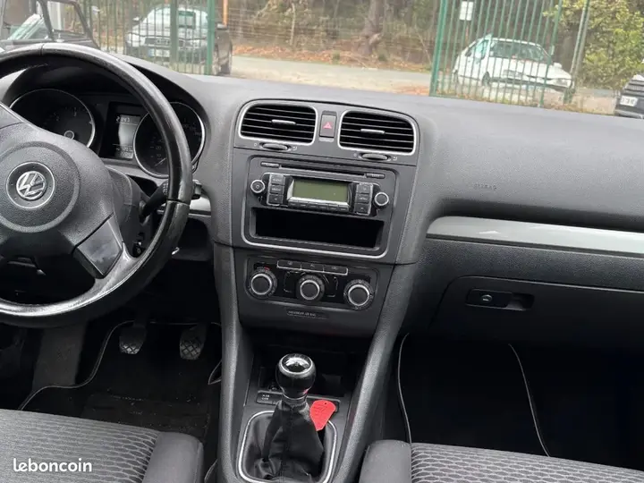 Volkswagen Golf 2009 photo 5