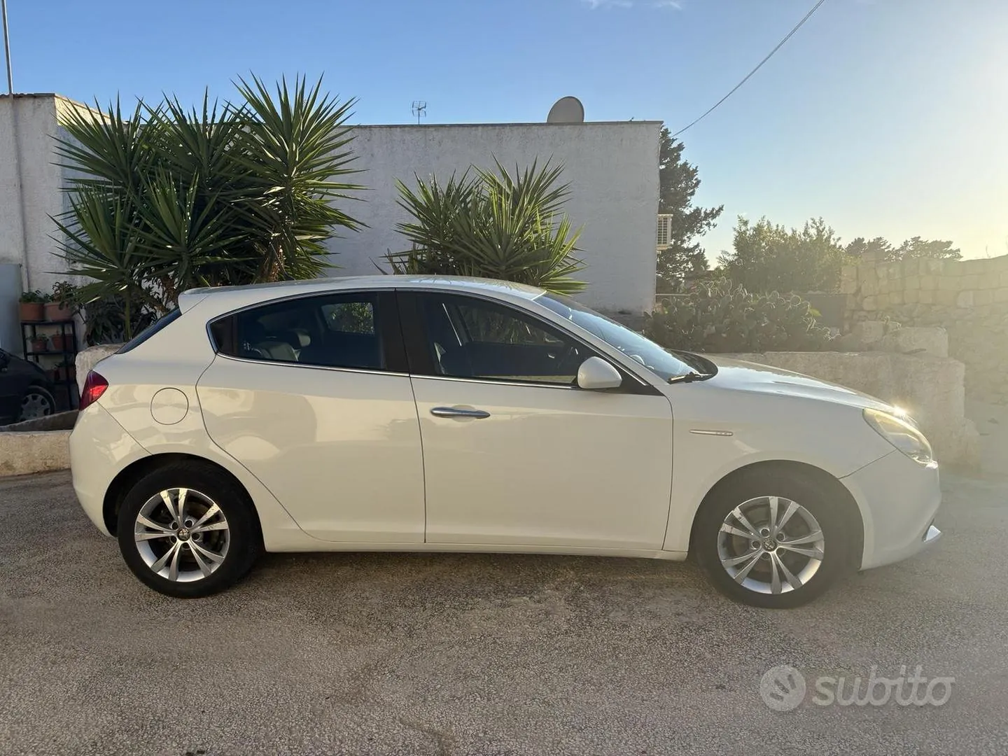 Alfa Romeo Giulietta 2012 photo 5