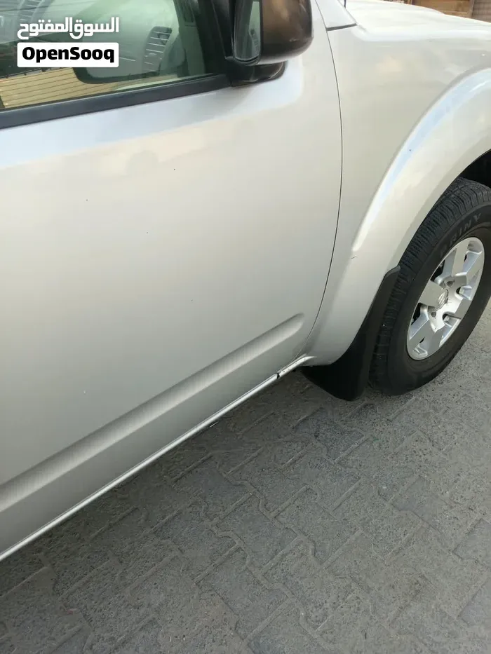 Nissan Navara 2013 photo 4