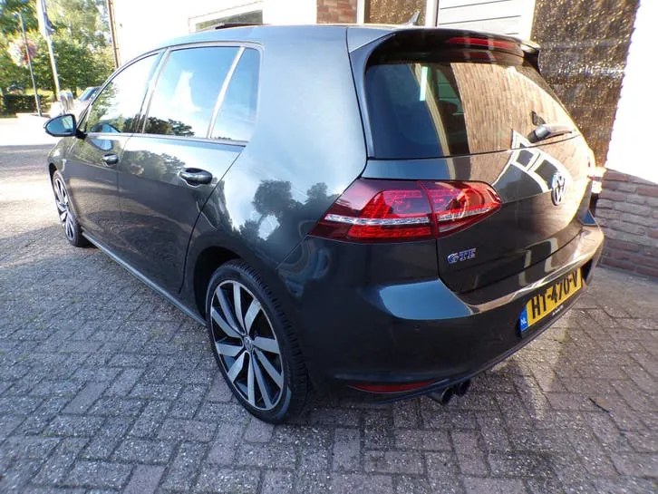 Volkswagen Golf 2015 photo 3