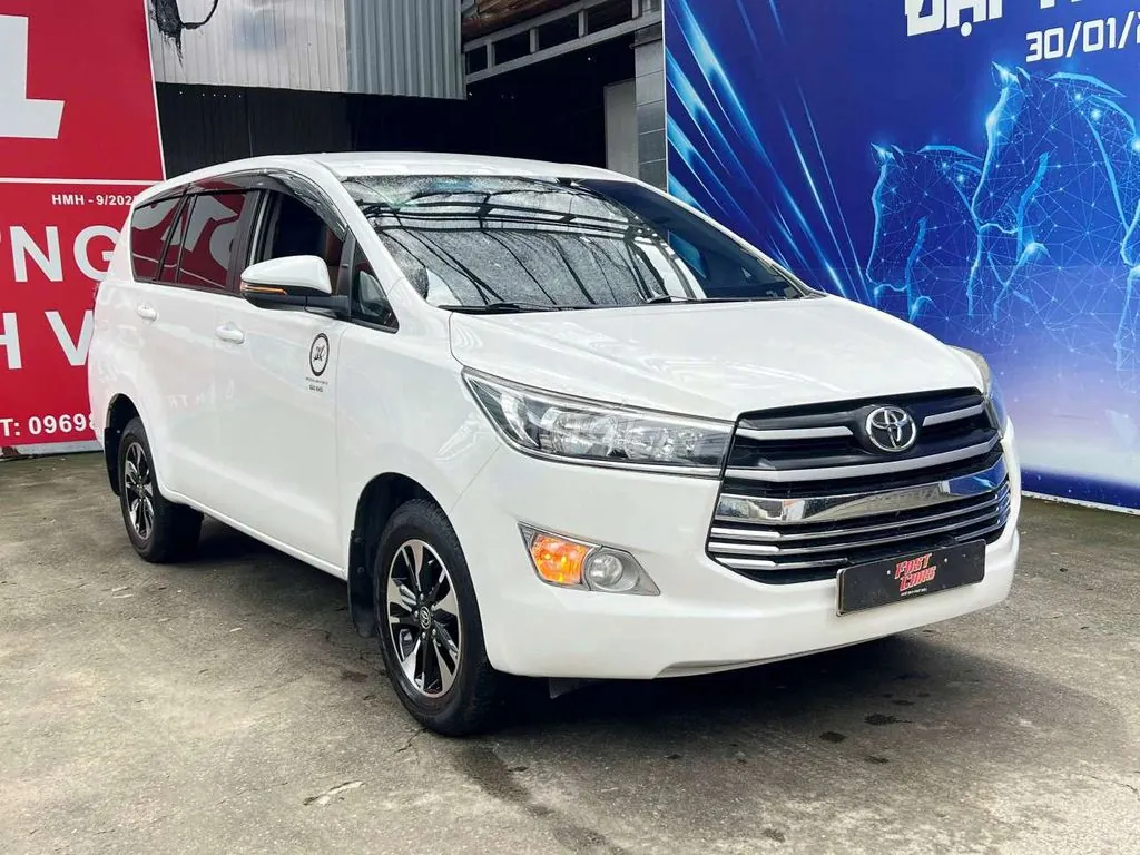 Toyota Innova 2019 photo 3