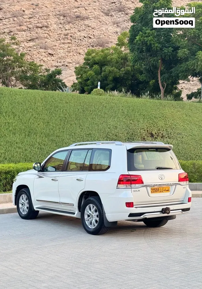 Toyota Land Cruiser 2018 photo 3
